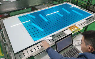 65寸电容触摸屏